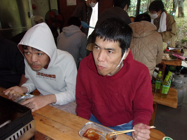 title="昼食バーべキュー4"
